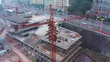 4K航拍建筑工地塔吊农民工钢架钢管建设视频的预览图